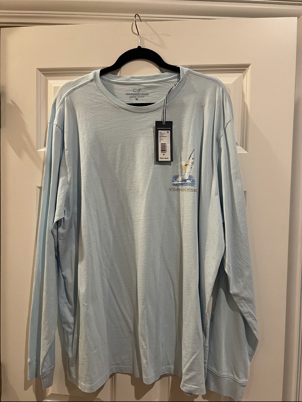 Vineyard Vines Pale Blue Long-Sleeve Tee with Sailboat Graphic